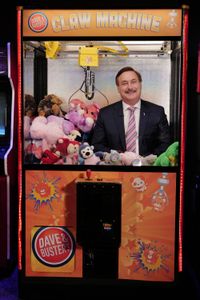 MIKE LINDELL