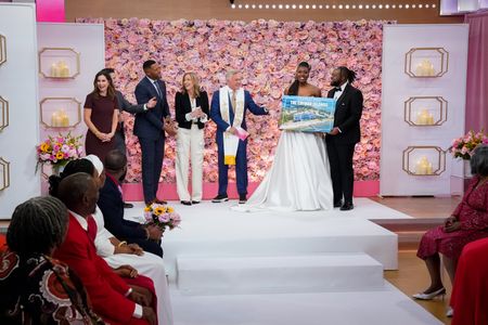 REBECCA JARVIS, GIO BENITEZ, MICHAEL STRAHAN, LARA SPENCER, SAM CHAMPION, CHASEEDAW GILES, DANIEL ALEXANDRE