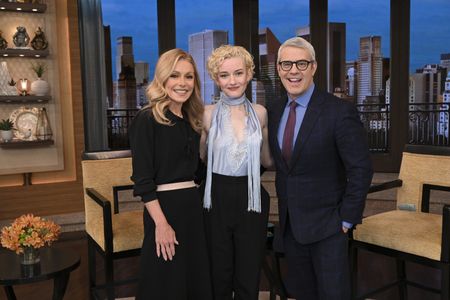 KELLY RIPA, JULIA GARNER, ANDY COHEN