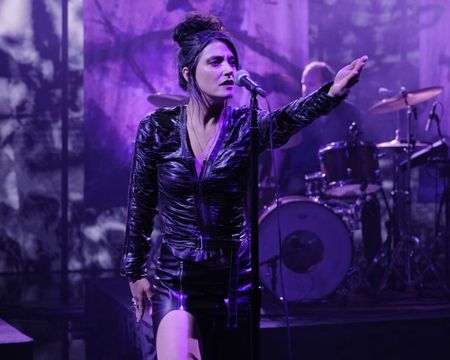 SHARON VAN ETTEN & THE ATTACHMENT THEORY