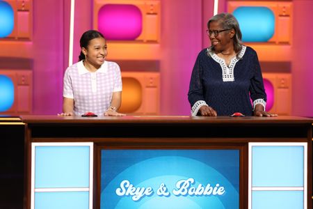 SKYE, BOBBI