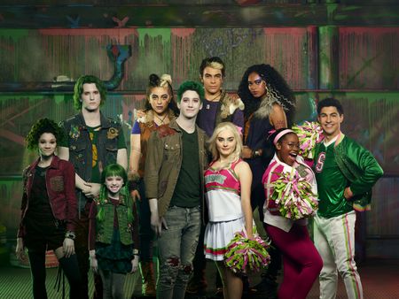 KYLEE RUSSELL, JAMES GODFREY, KINGSTON FOSTER, ARIEL MARTIN, MILO MANHEIM, PEARCE JOZA, MEG DONNELLY, CHANDLER KINNEY, CARLA JEFFERY, TREVOR TORDJMAN