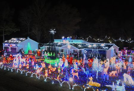 THE GREAT CHRISTMAS LIGHT FIGHT