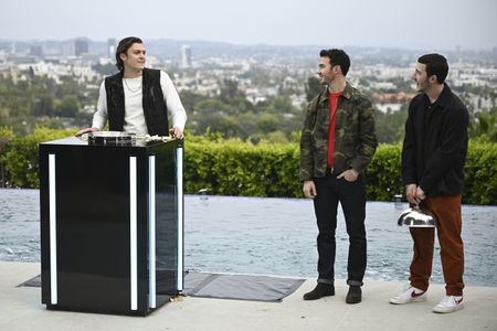 "LOGAN", KEVIN JONAS, FRANKIE JONAS