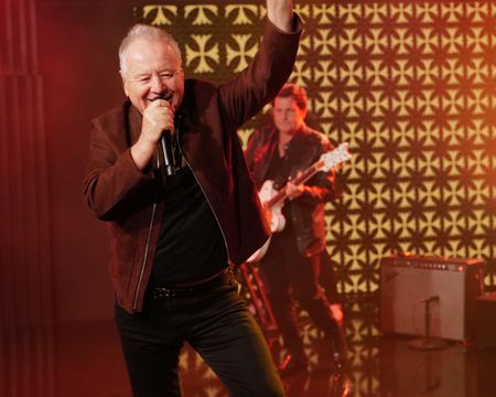 SIMPLE MINDS