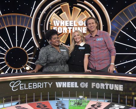 DULCÉ SLOAN, JESSICA CAPSHAW, PETE HOLMES