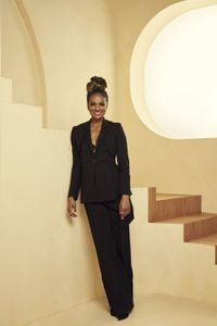 MEKIA COX