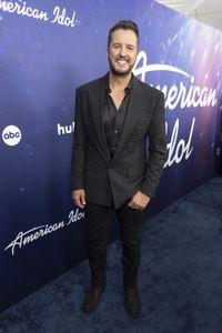LUKE BRYAN