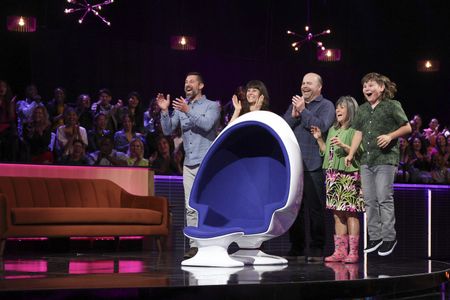 MIKE MADOR, DANI PAQUIN, DAN PAQUIN, SANDYE, MAX