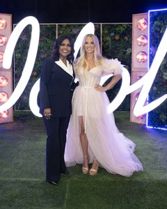 CECE WINANS, CARRIE UNDERWOOD