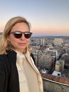 Mariana van Zeller in Johannesburg. (National Geographic for Disney)