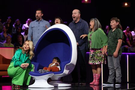 KELLY RIPA, FERNANDO, MIKE MADOR, DANI PAQUIN, DAN PAQUIN, SANDYE, MAX